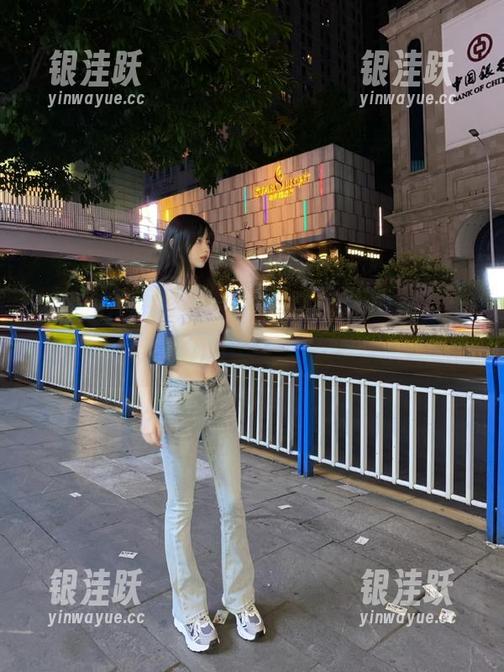 17吃瓜中心 有了17吃瓜中心网址,生活又变得丰富多彩……咳咳,乱七八糟。