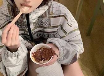 吃瓜欲望难挡，17吃瓜网的入口总让我目光移不开呢！