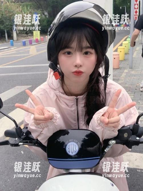 下载52吃瓜，点开就被信息轰炸，身心双重享受哦
