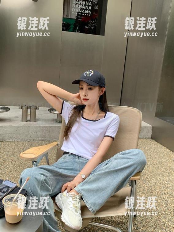 登录91吃瓜中心，KTV新形式的吃瓜，没预料到啊！