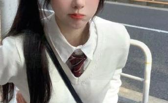 追着cggolive视频吃瓜，时不时被人际关系搞晕，也是别有一番滋味啊。