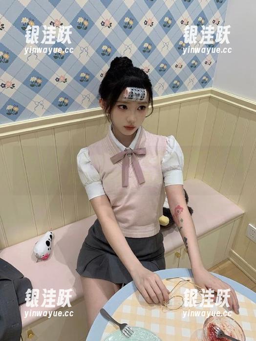 fuli4.se在ios上居然卡屏了！我只想说，反应快点啊，别让我等成化石。