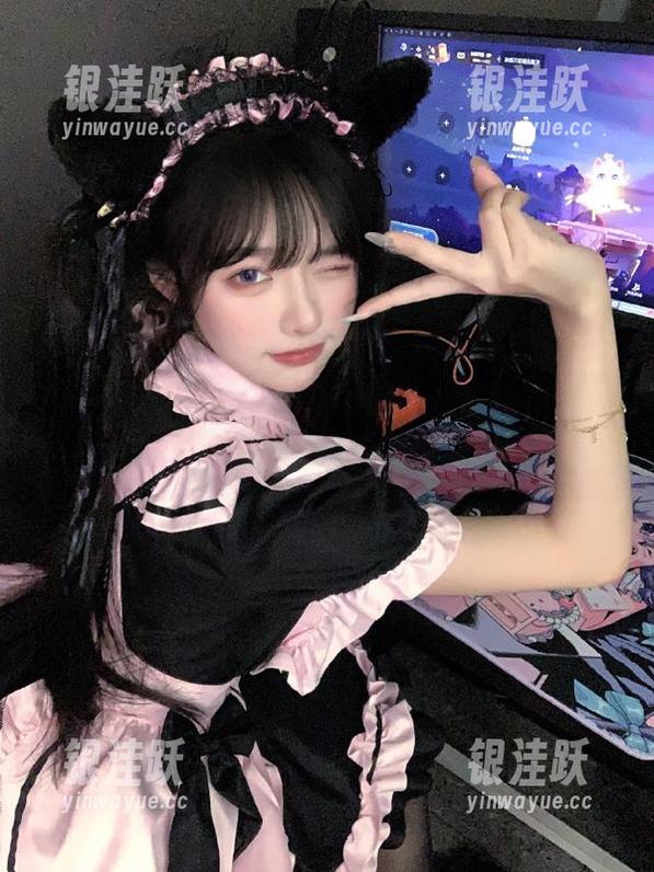 下载heiliao51，瓜地俱乐部，咳咳，说明书自己看，摇摇拳就行！