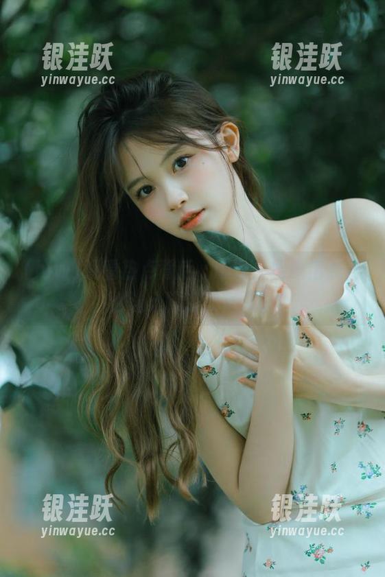 hlw 观看热点背后,hlw总能挖出点什么让人咂舌的事儿。