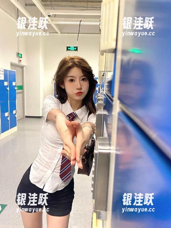 我只想看看八卦，结果下载了个www.51cgfun.com愣是没找到！