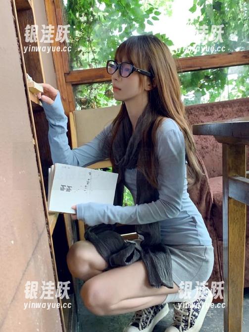 zztt 当我在zztt333官网上追剧的时候,突然觉得自己比剧里的角色还戏剧性!