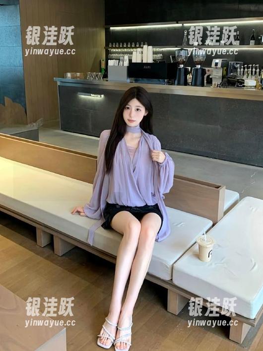 出奇不意的看点！一起吃瓜官网，快来观看菠菜与西瓜的对决！