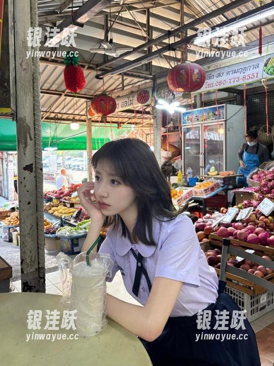 翻了翻导航，结果‘一起吃瓜’官网的瓜竟比我的晚餐还丰盛！