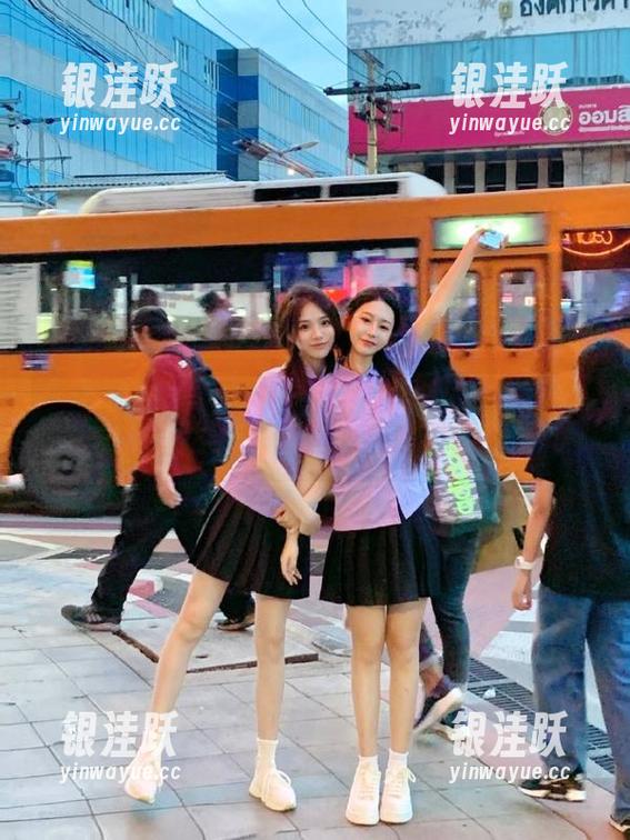 “拟人化”的瓜！吃瓜大本营直达萌化你的心，哈哈哈！