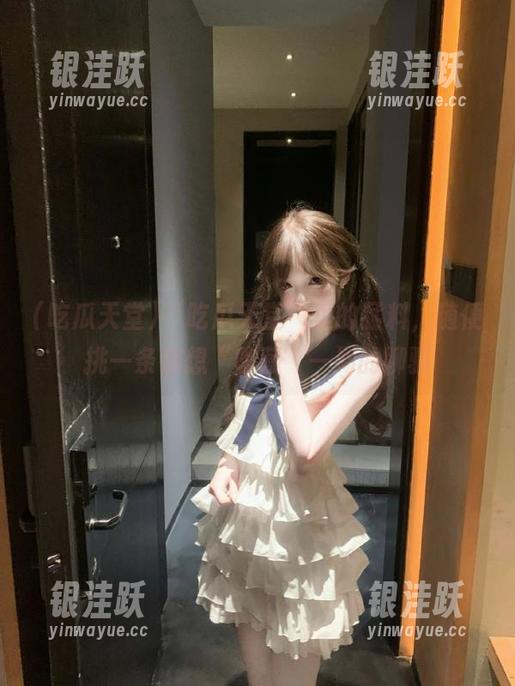 “吃瓜天堂”里的猛料，随便挑一条都想“收藏”一周的聊骚