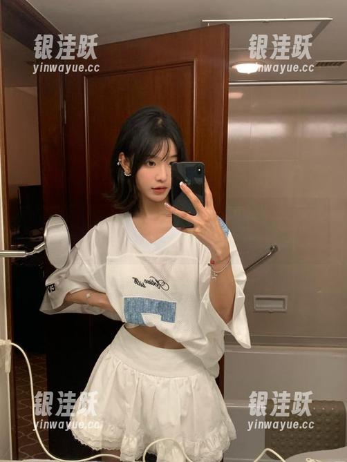 下载吃瓜网，边刷边乐，让经典八卦伴你修身养性