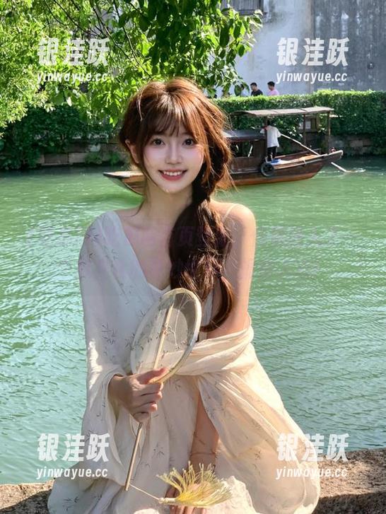 吃瓜网首页登陆，仿佛进入了一个瓜文化的奇妙世界，振奋人心！