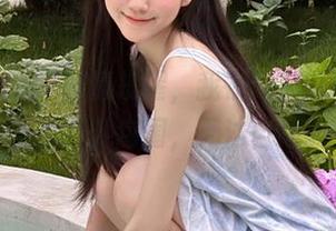 友情提醒，我在吃瓜论坛app上被八卦包围，无法自拔。