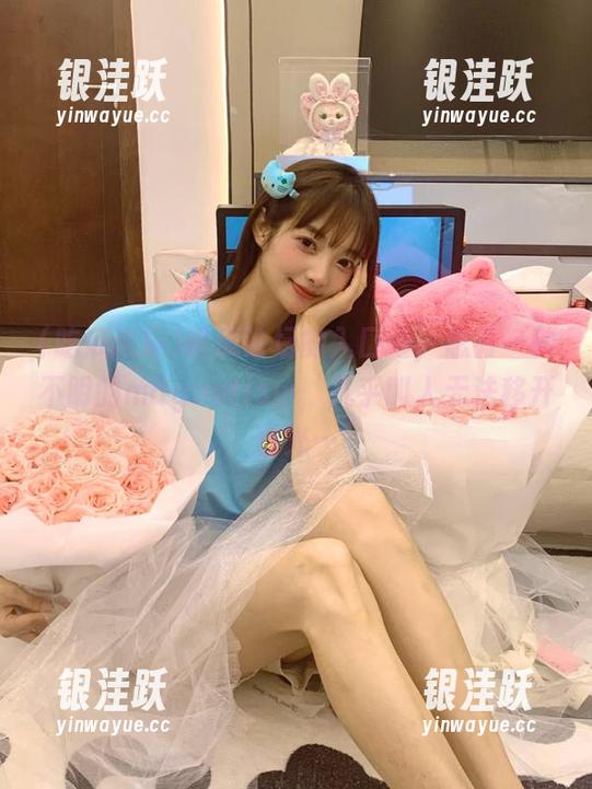 吃瓜论坛 吃瓜论坛的入口处,总有一种不明的magnetism,几乎叫人无法移开目光…
