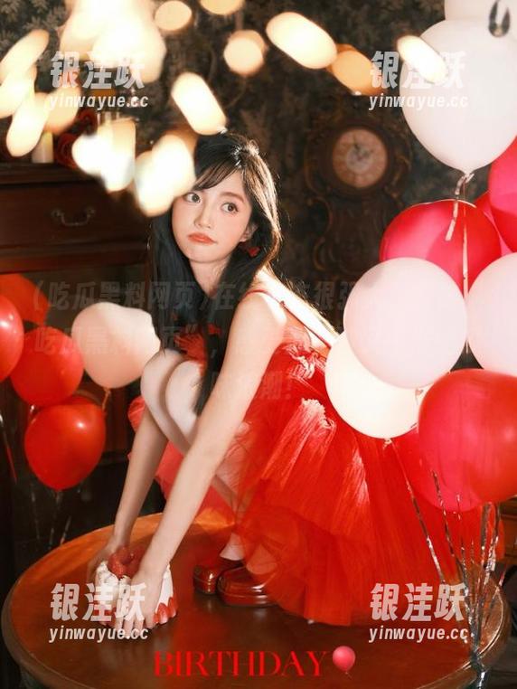 在线状态很强大，登陆“吃瓜黑料网页”，感受那一波又一波的瓜味浪潮！