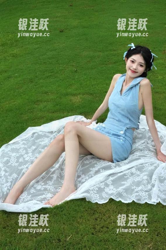 今天直达明星黑料，果然又爆出新欢旧爱一锅端！
