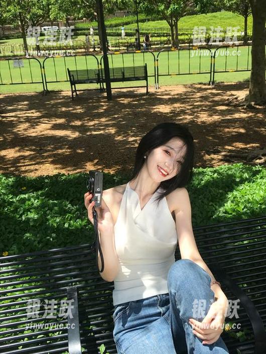 虽然瓜多，但在泡泡吃瓜网ppcgfun，我依旧能永不迷路。