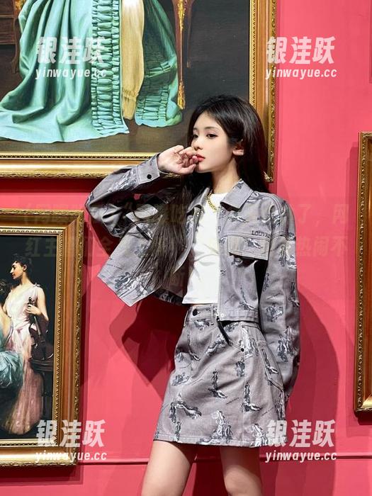 “网曝吃瓜”今天合体了，网红主播们全员上阵！“免费”观看热闹不断！