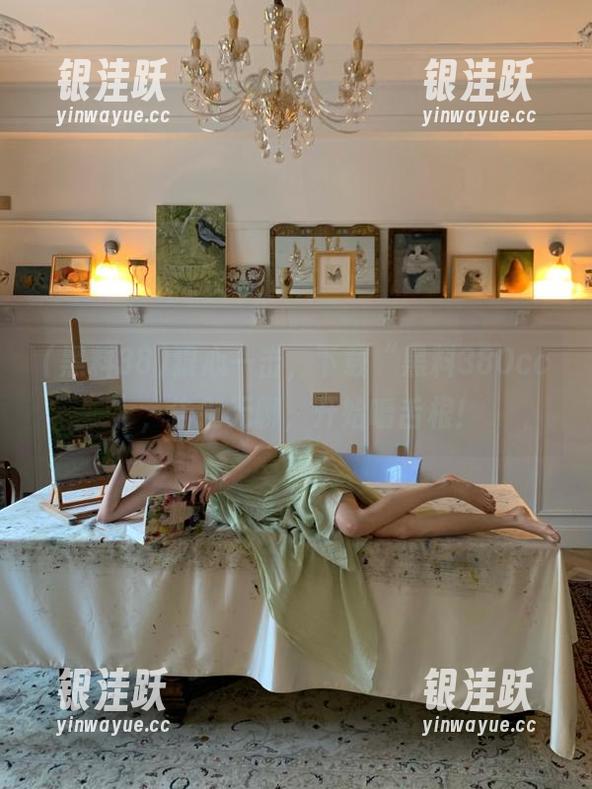 狠心一击，下载“黑料380cc”，告别无聊，开始嚼舌根！