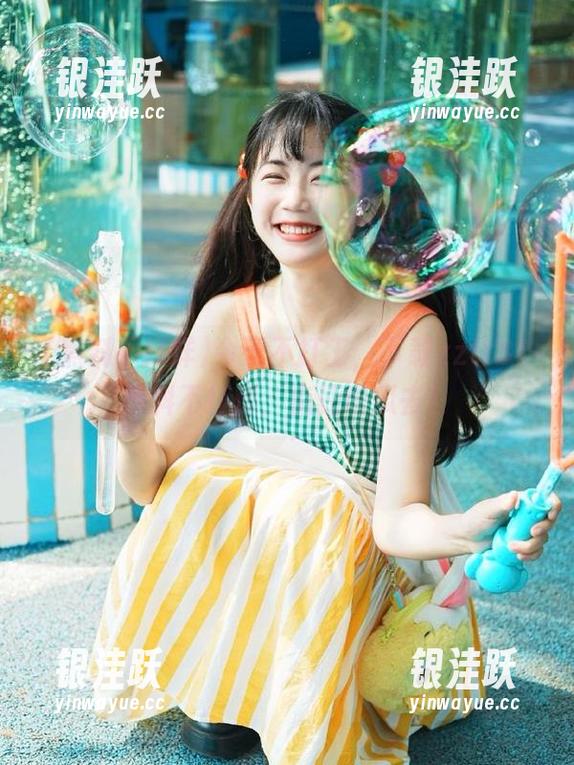 今天不打工，下载zztt31黑料不打烊，疯狂吃瓜去！