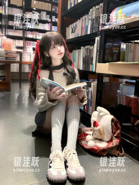 黑料在线苹果版：让你在吃瓜的同时也能轻松解压！