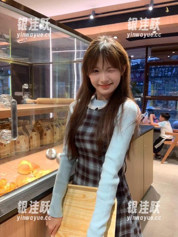 黑料正能量 好莱坞2025再爆猛料,直达“黑料正能量”解锁新大瓜!