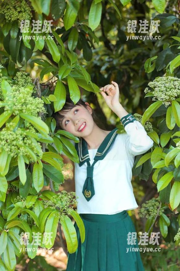 友情提醒：来“黑料爆料网”，顺便打开传送门，应接不暇的奇闻异事！