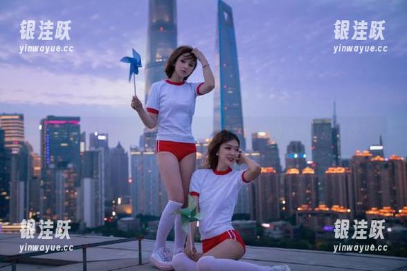 跟着黑料网的线路，热门事件宛如血拼打折狂欢！