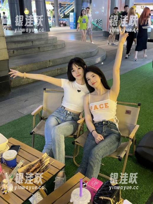 不瞒你说，黑料网app给我的八卦直达了！