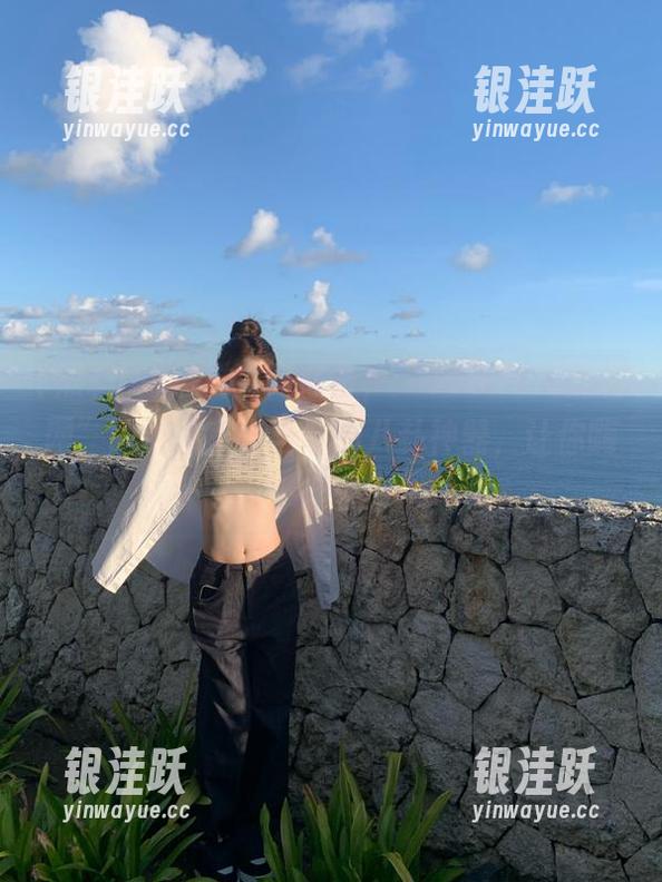 黑料查询必备，“155.fun.黑料网”网址简直是当下的八卦神器，让你嗨翻天