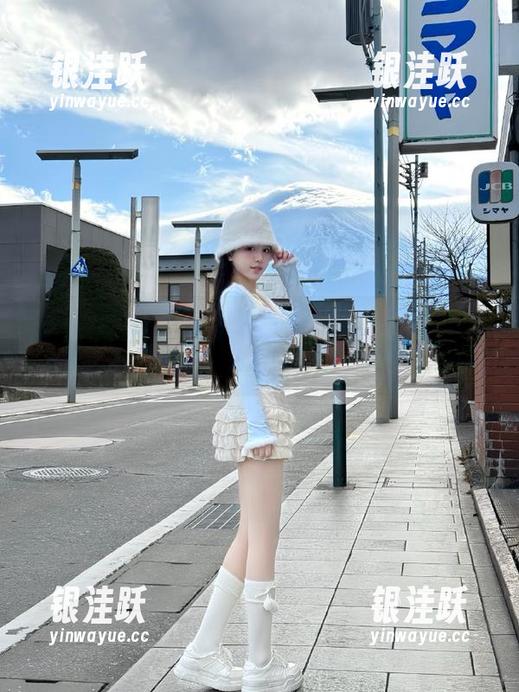 资源齐全，51黑料老司机让你夜夜吃瓜不误！